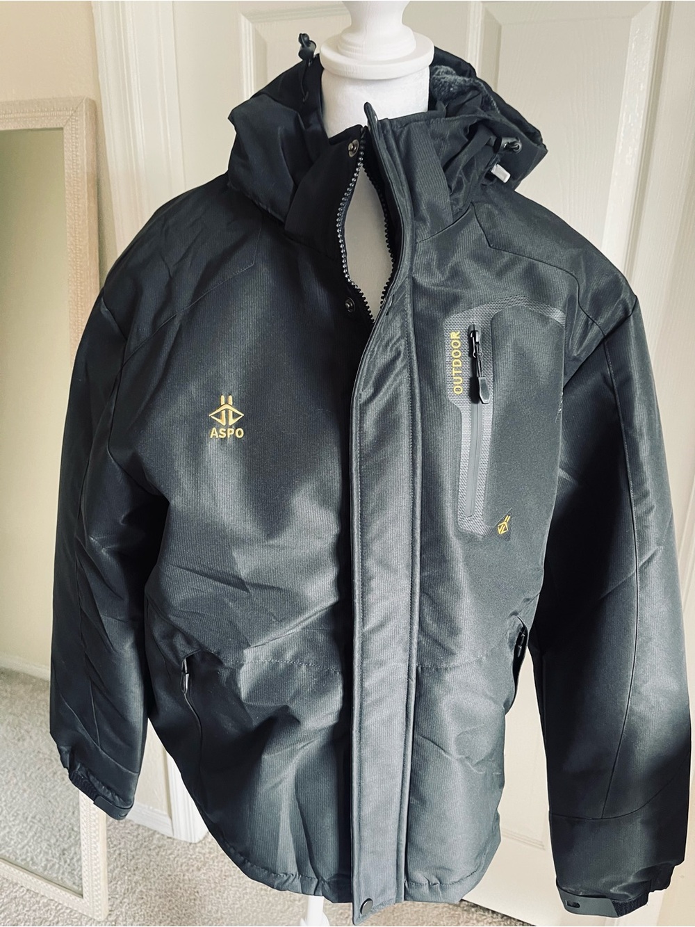 Men’s Black Outdoor Waterproof Hooded Jacket